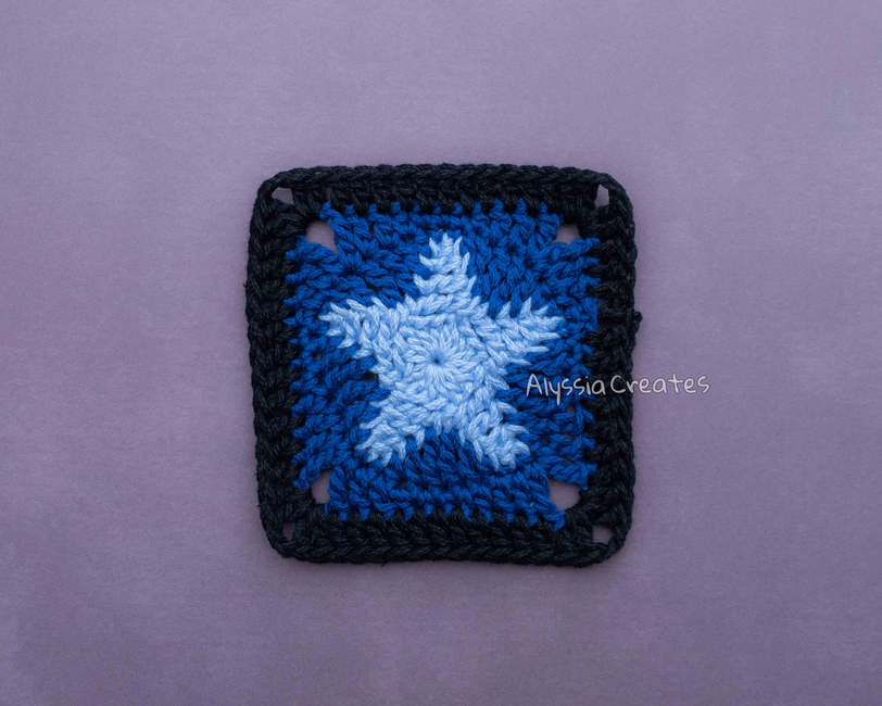 star granny square book sleeve: Crochet pattern | Ribblr