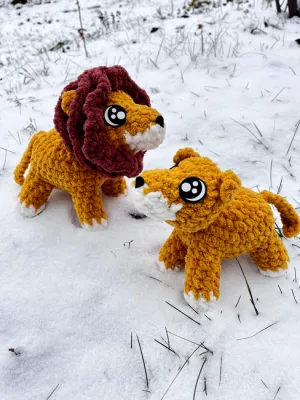 Liam and Lisa the Lion Crochet Pattern | The Crochet Carpenter