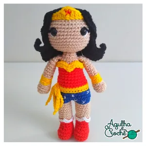 No-Sew Wonder Woman Crochet / Amigurumi Pattern
