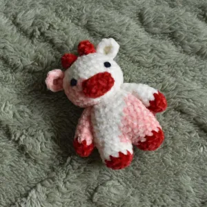 Strawberry Cow | Crochet Pattern