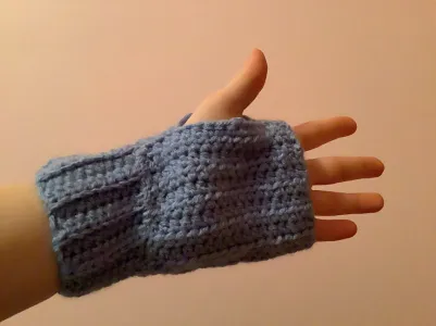 Crochet fingerless gloves!