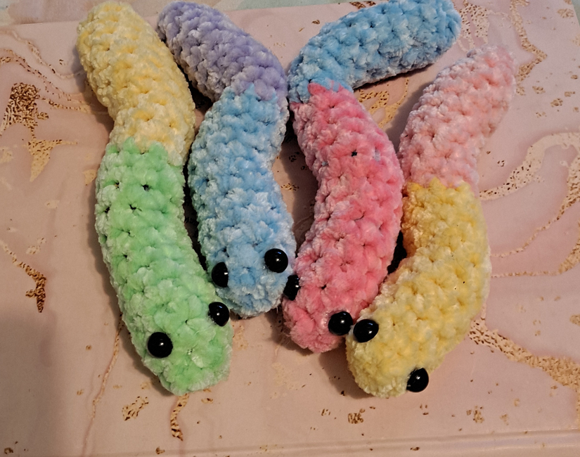 Gummy Fishing Worm - GGB Candies