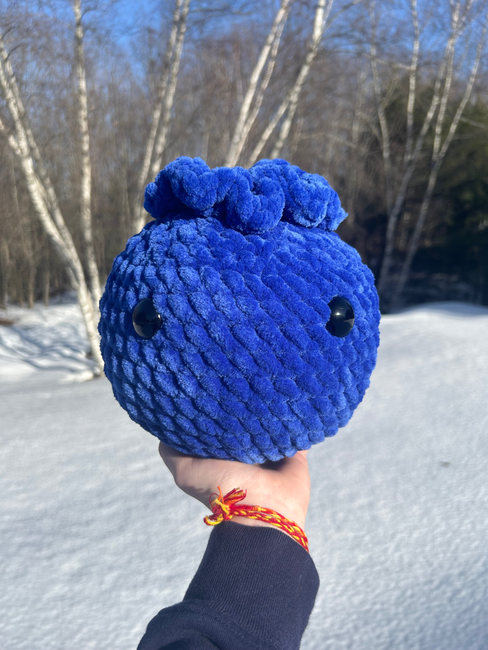 FREE Blueberry Plushie: Crochet pattern