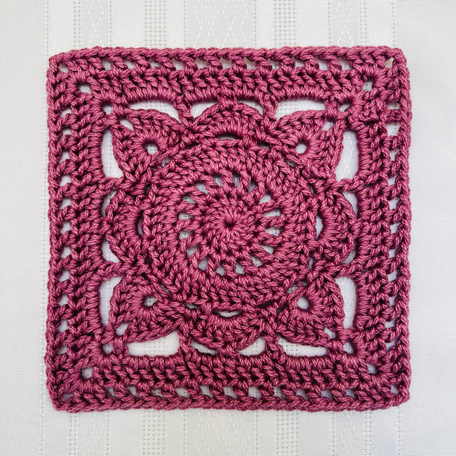 How to Crochet a Willow Granny Square 