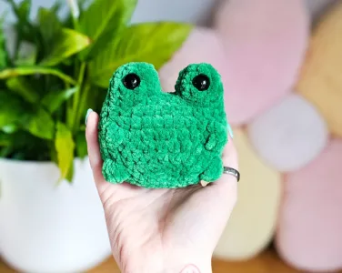 Froggy Stress Buddy (No-Sew)