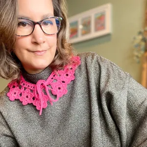 Daisy Bloom Crochet Collar