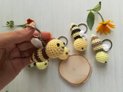 Keychain Bee