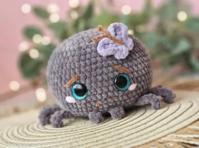 Crochet no sew plush spider amigurumi pattern