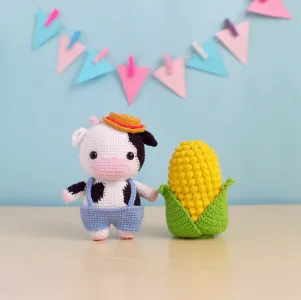 Maggy and the corn (farmer cow)