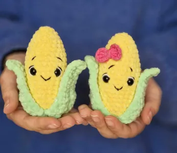 Crochet plush corn on the cob amigurumi pattern