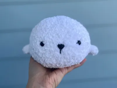 Free Navy, the Mochi Seal [No-Sew]