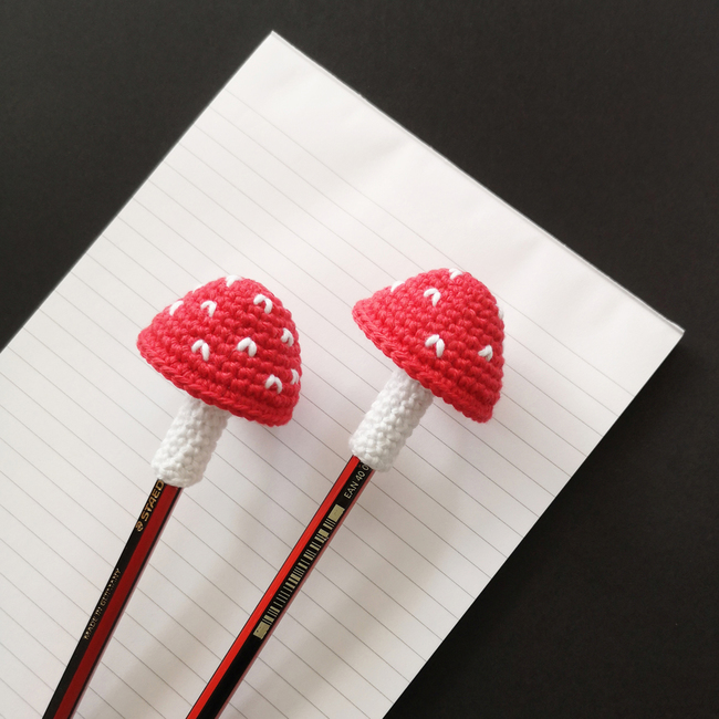 Toadstool Pencil Topper Crochet pattern Ribblr