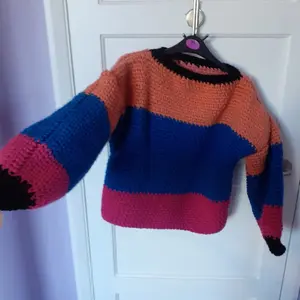 Simple three colour crochet jumper