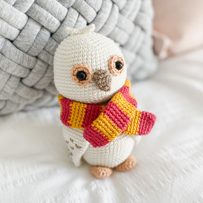 Hedwig the Snowy Owl: Crochet pattern