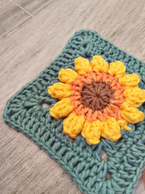 Flor de Mayo (Granny Square)