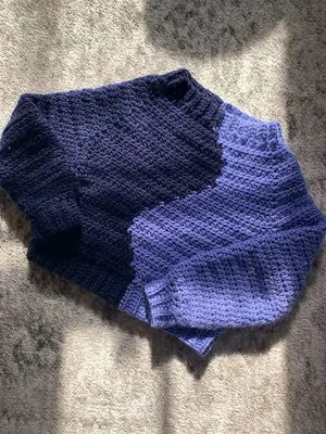 wavy colorblock sweater