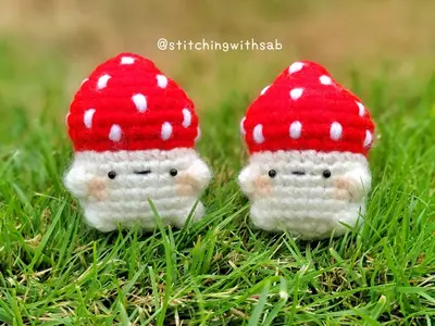 Mini NO-SEW Mushrooms Crochet Pattern