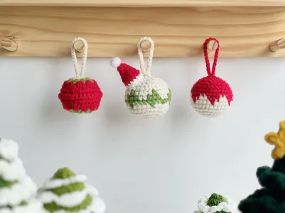 Christmas Ornaments Crochet Pattern, Crochet Patterns, Christmas Bauble Crochet Pattern