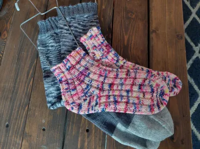 Ribbed Socks with strong heel