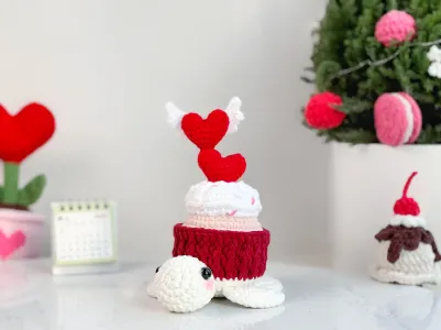 Turle Red Velvet Cupcake Crochet Pattern, Turle Cupcake Pattern, Turle Crochet Pattern, Valentine Crochet Pattern,Valentine Ornament Crochet