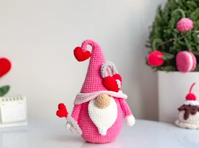 Love Gnome Crochet Pattern, Heart Crochet Pattern, Love Crochet Pattern, Valentine Crochet Pattern