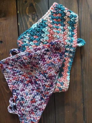 Moss stitch Bandana with heart ties