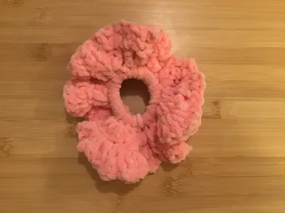 Crochet scrunchie