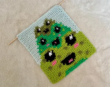 Cute Frog Piggy Back Crochet Tapestry Pattern