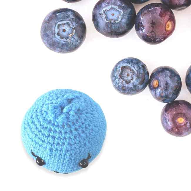 FREE CROCHET BLUEBERRY PATTERN