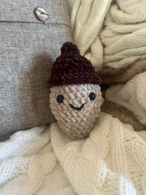 Alvin the No-Sew Acorn