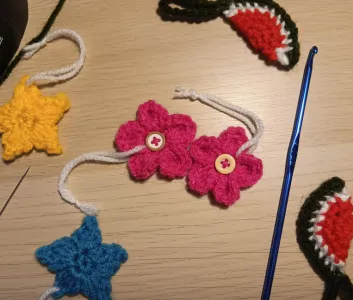 flower keychain