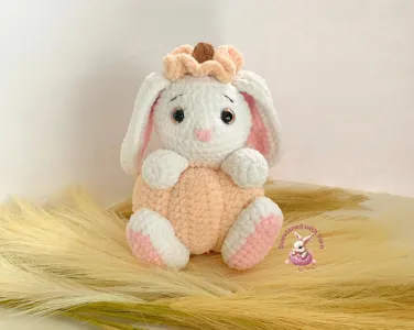 Baby Bunny Pumpkin (low-sew)