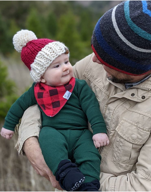 Santa Pompom Hat: Knitting pattern | Ribblr