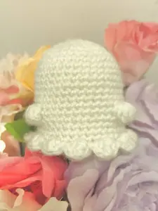 Ghost Amigurumi Pattern - my first pattern!