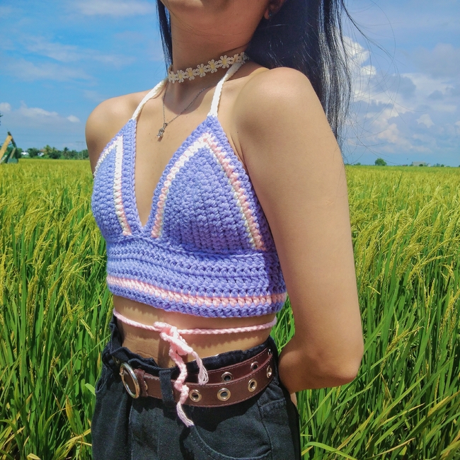 The cold shoulder bralette: Crochet pattern