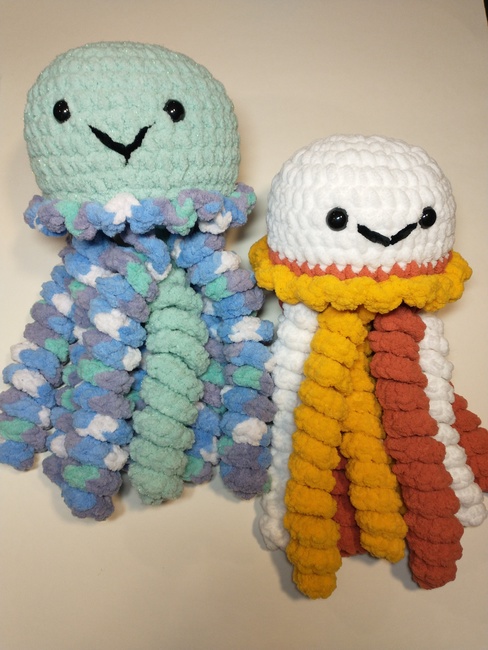 I crocheted stuffed animals using blanket yarn! 