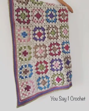 PATCHWORK GRANNY SQUARE BLANKET