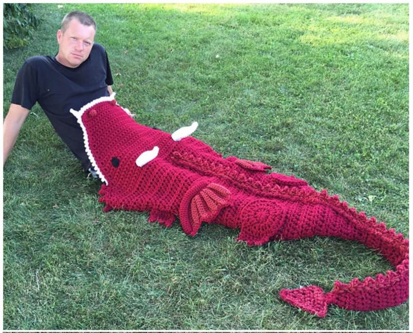 bulky-quick-dragon-blanket-crochet-pattern-ribblr