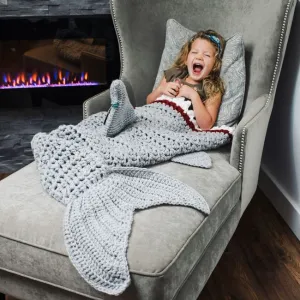 Bulky & Quick Shark Blanket