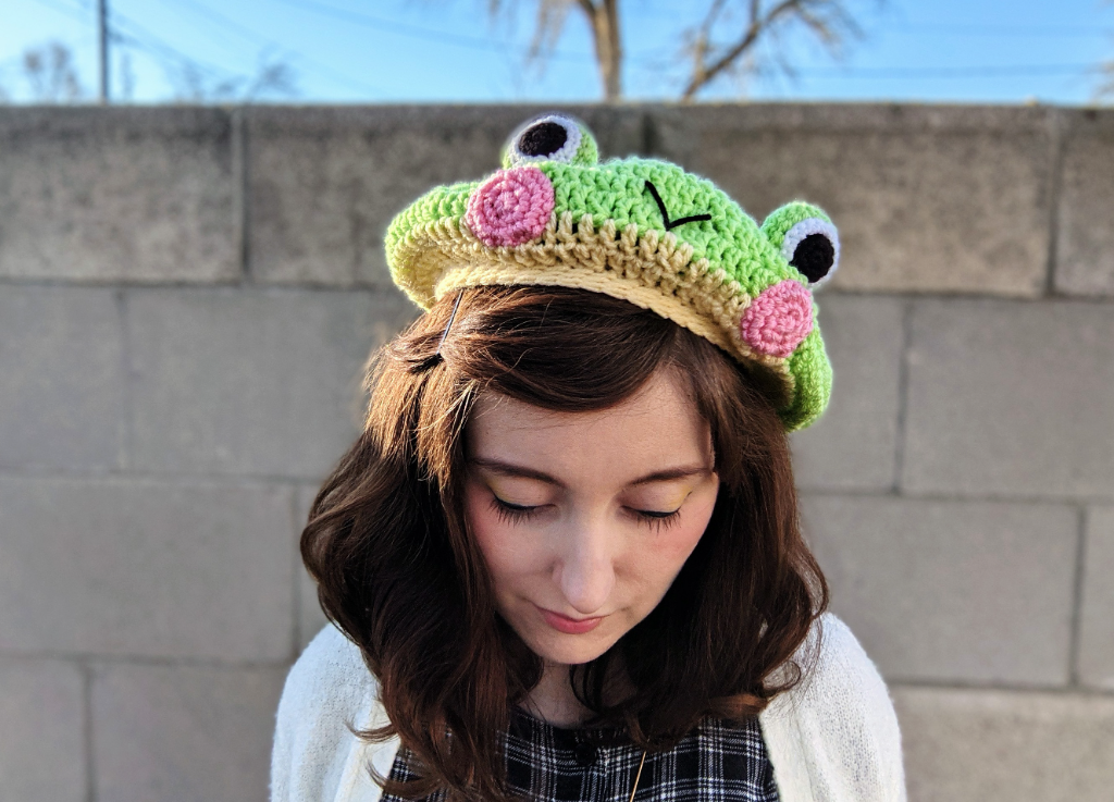 Crochet Pattern: Froggy Earmuffs – HELLOhappy