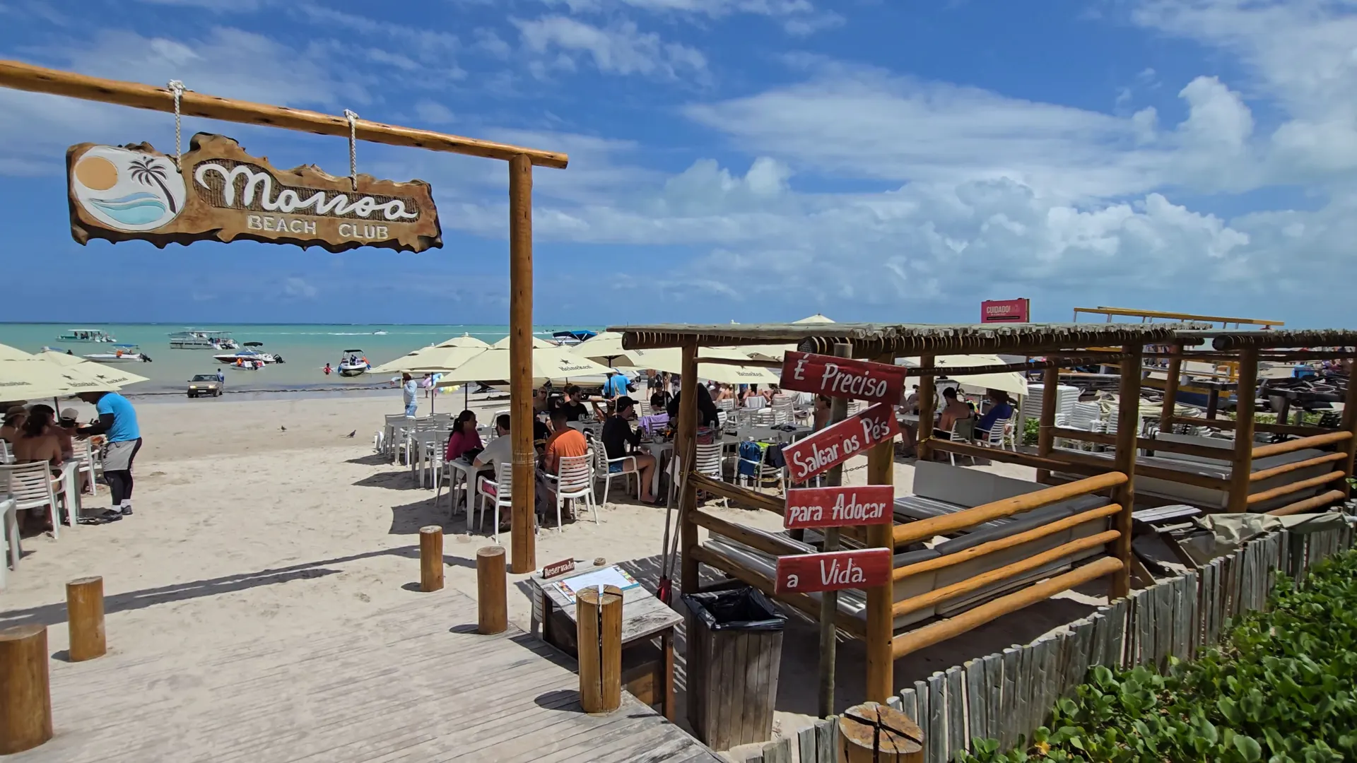 Manoa Beach Club 