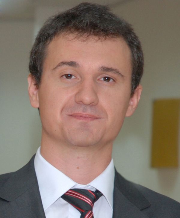 Dr. Andrei-Lucian Drăgoi
