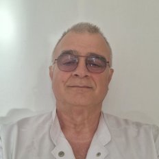 Dr. Adrian Gheorghe Belc Dr. Adrian Gheorghe Belc — consultație medicală online pe Ringdoc