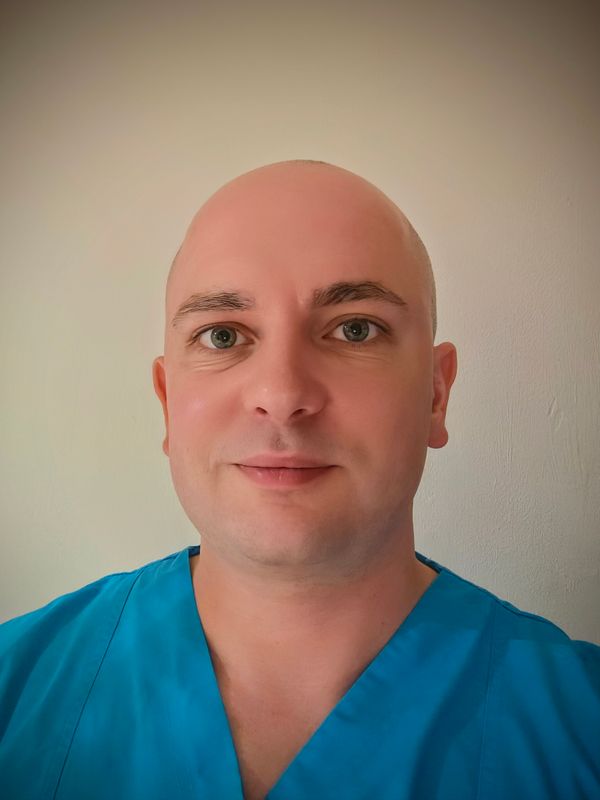 Dr. Mihnea-Cosmin Marinescu