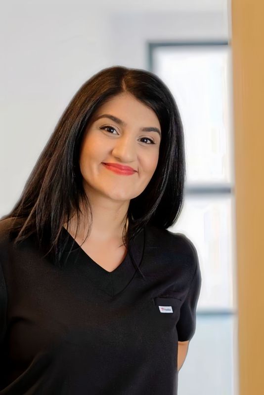 Dr. Cristina Bujoreanu