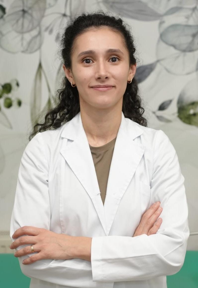 Dr. Albu Ana
