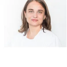Dr. Claudia Nicoleta Cimpoeru — consultație medicală online pe Ringdoc