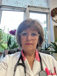 Dr. Irina Mihaela Esanu — consultație medicală online pe Ringdoc