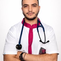 Dr. Anas Al-Kalbani Dr. Anas Al-Kalbani — consultație medicală online pe Ringdoc