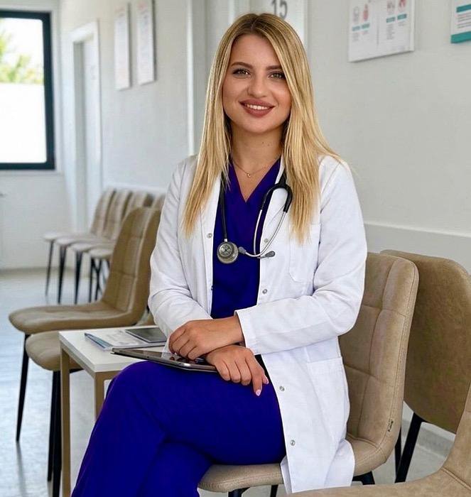 Dr. Iustina Mădălina Stegarescu — online medical consultation on Ringdoc